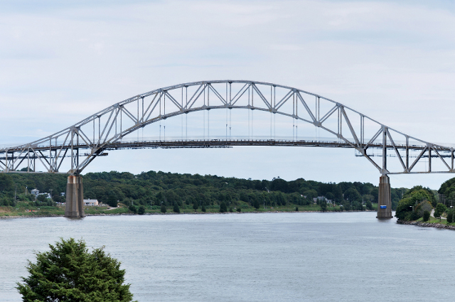 Truss bridge